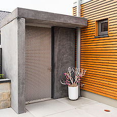 Eingangsbereich aus Beton