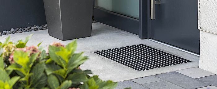 Eingangsbereich Fussmatten aus Beton Eingangsbereich Fussmatten aus Beton